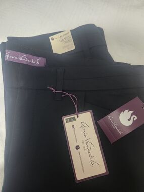 Gloria Vanderbilt Black Straight-Leg Trousers